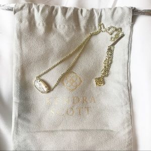 Kendra Scott Elisa Gold Pendant in Mother of Pearl